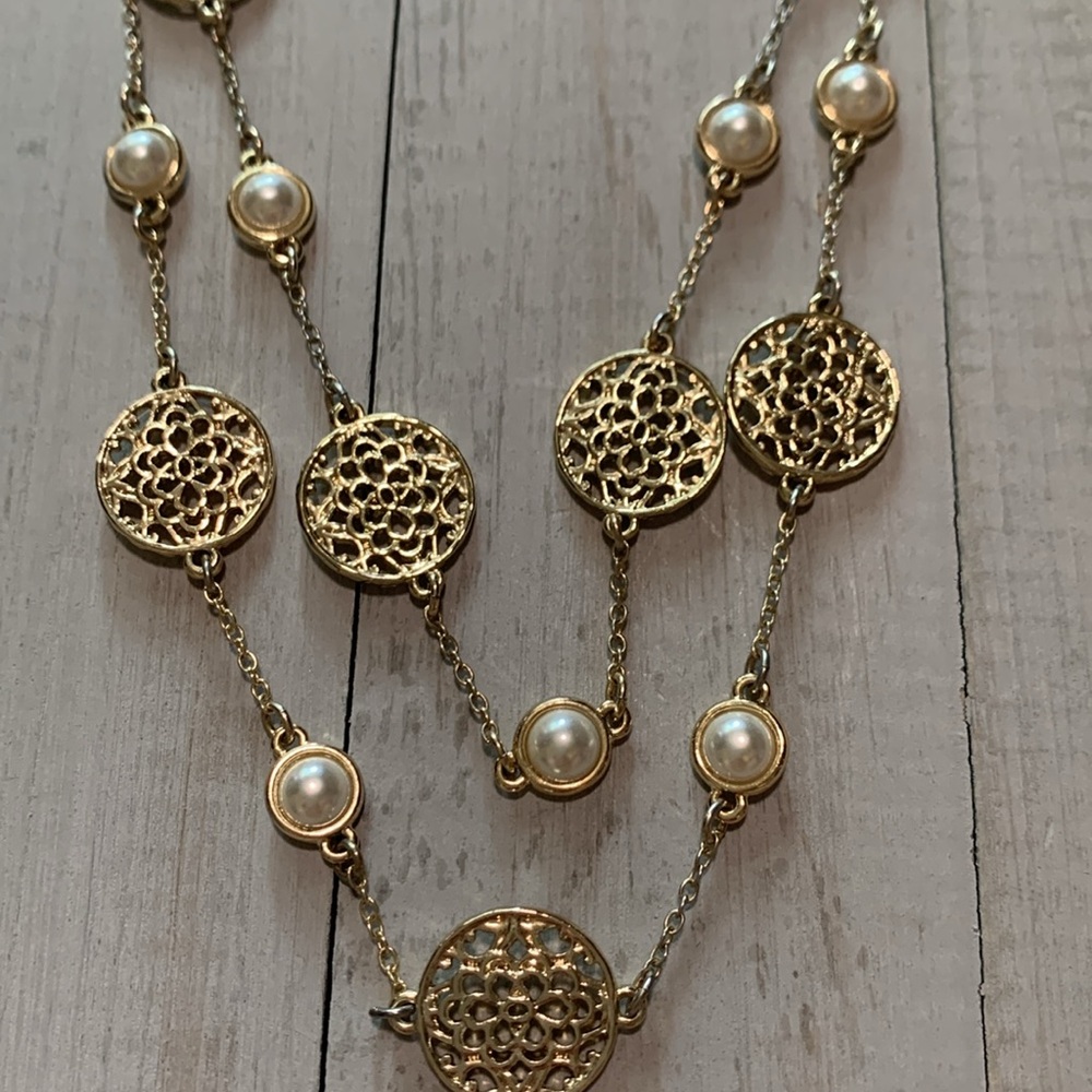 Loft Outlet Pearl Necklace - Picture 3 of 5